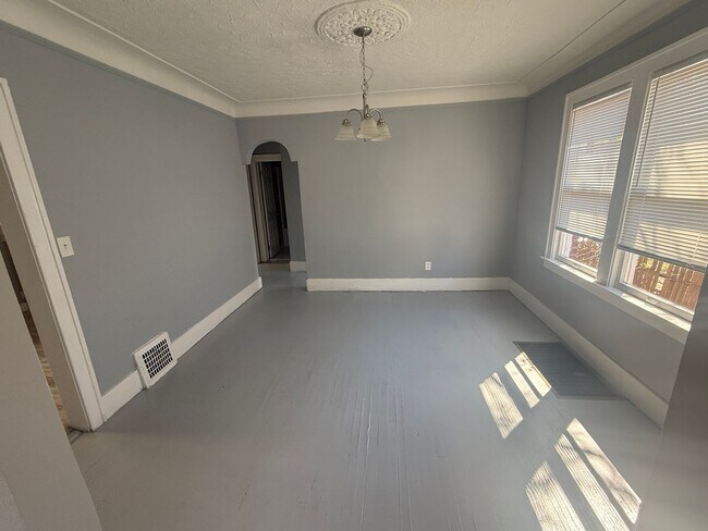Foto del edificio - Cozy 3-Bedroom Home in Detroit