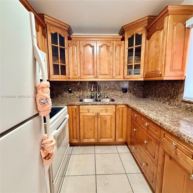 Foto del edificio - 13300 SW 1st St