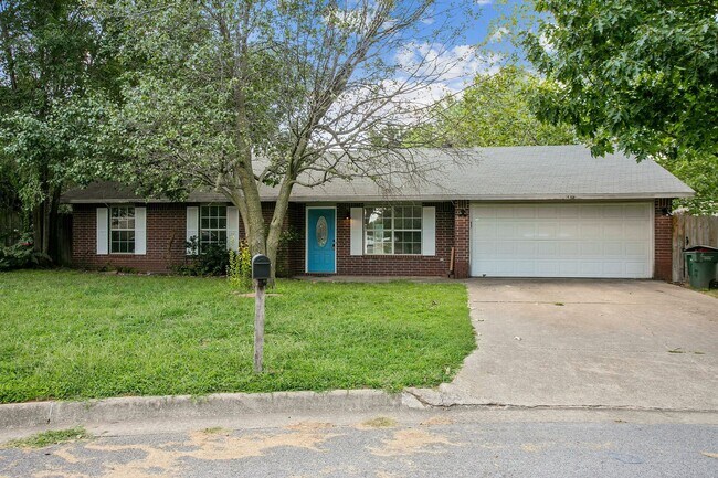 Building Photo - Beautifully Renovated 3/2 Home for Rent!