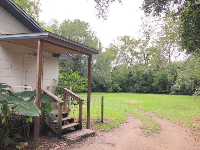 Building Photo - 2772 W Tharpe St