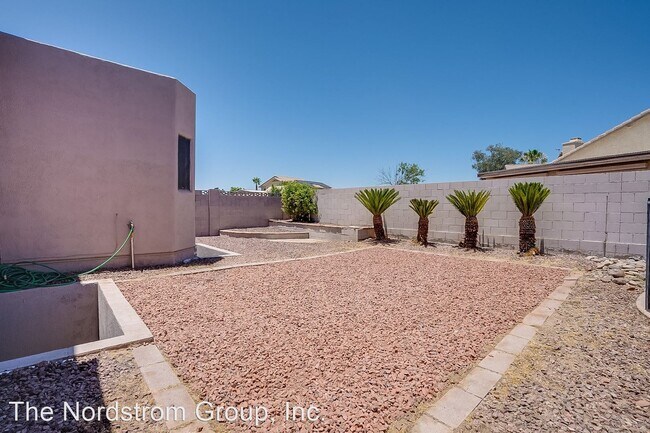 Building Photo - 5 br, 3 bath House - 7370 W Beryllium Lane