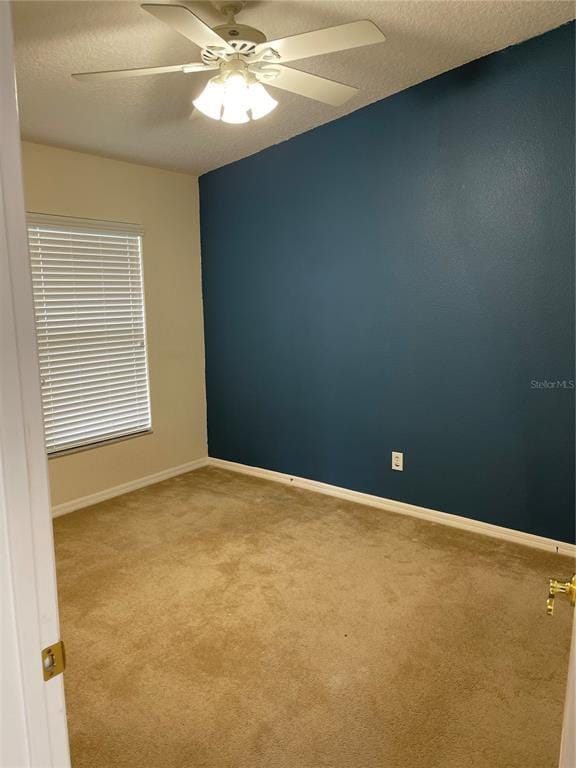Building Photo - 5450 Los Palma Vista Dr