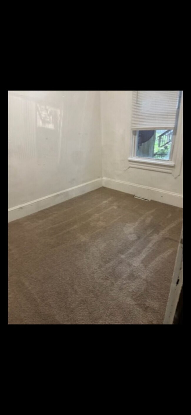 Foto del edificio - 2083 W 81st St