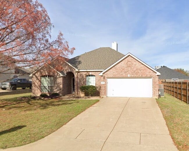 Disponible el 08/05/25 - Presentación disponible - 1304 Vistawood Dr