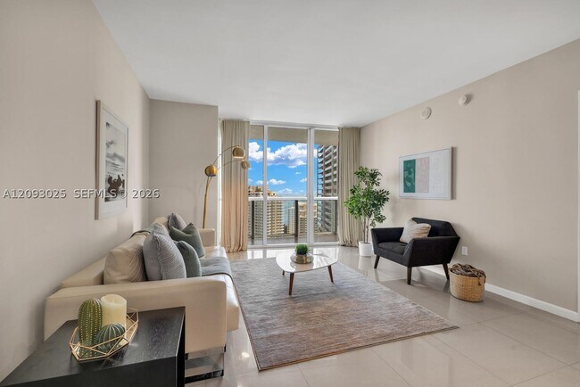 Foto del edificio - 485 Brickell Ave