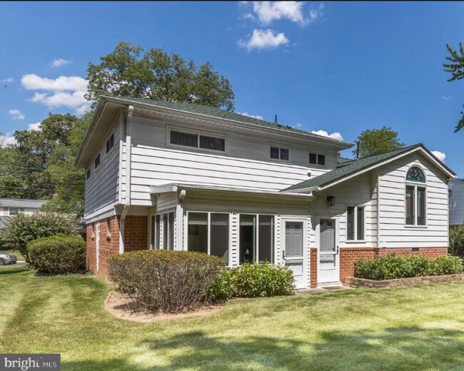 Foto del edificio - 6222 Rockhurst Rd