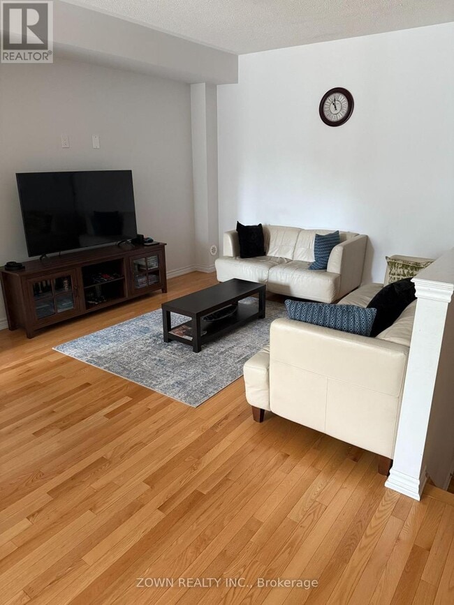 Photo du bâtiment - 3041 Blacktusk Common