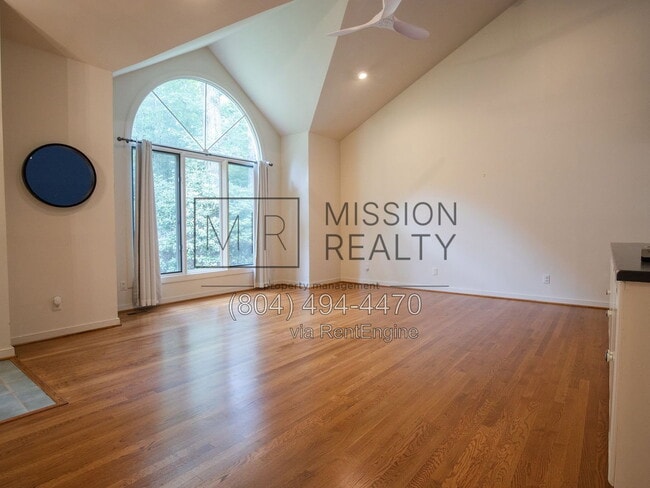 Building Photo - 5420 Sunrise Bluff Ct