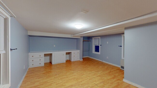 Building Photo - 117 Ashmont St