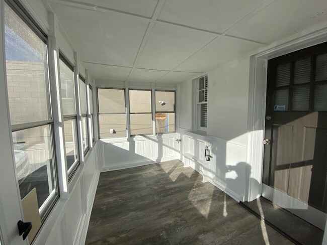 Building Photo - 2019 S Big Bend Blvd