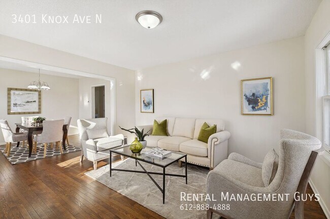 Building Photo - Stunning 4 Bedroom! Rent Ready!!