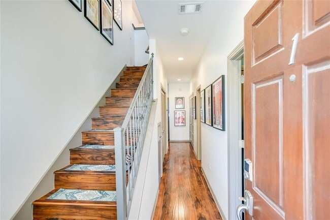 Foto del edificio - 1115 Kinney Ave