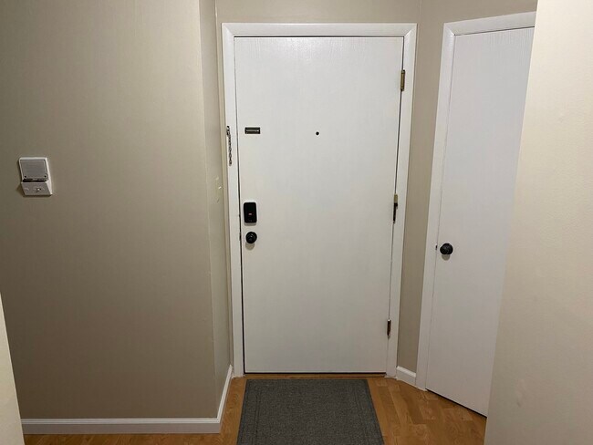 Building Photo - 2626 W Willowlake Dr