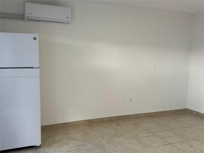 Foto del edificio - 14692 SW 170th St