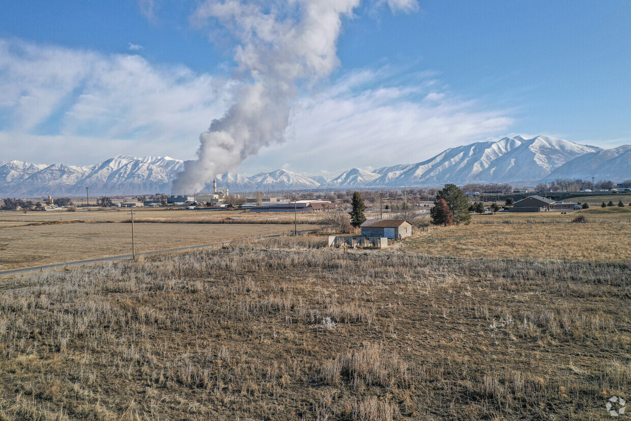 Aerial Land Photo - Pineridge Farms