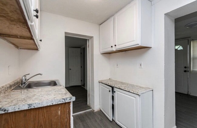 Building Photo - 10019 Northgate Dr