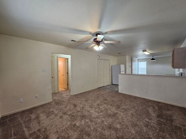 Building Photo - 2309 Terrace Dr