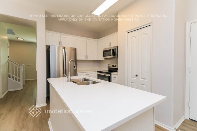 Foto del edificio - 4122 E Tyson St