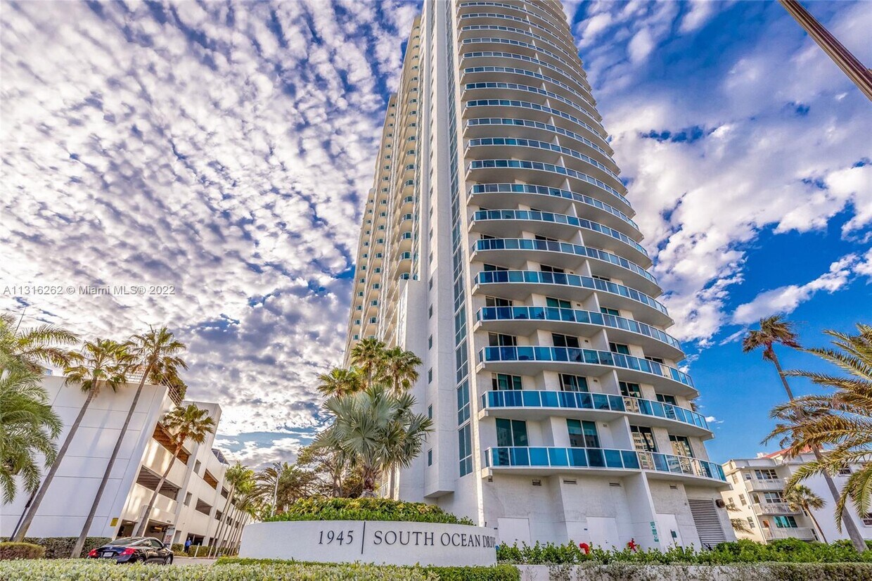 Primary Photo - 1945 S Ocean Dr