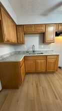 Building Photo - 7008 Wildwood Cir