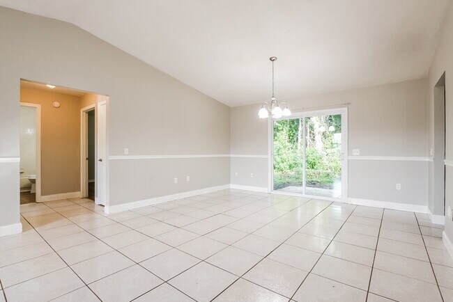 Foto del edificio - 1819 E Glancy Dr