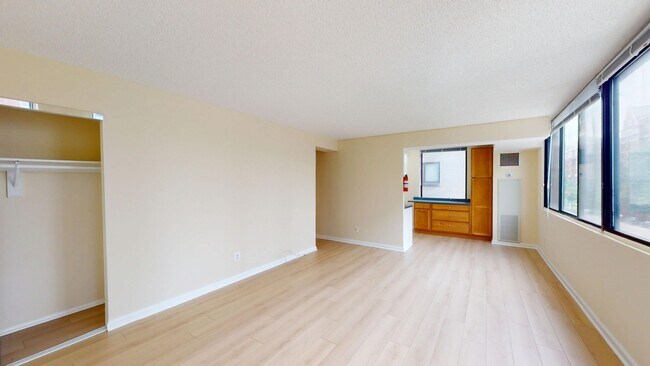 Foto del edificio - 1245 13th St NW
