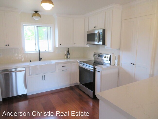 Foto del edificio - 2 br, 1 bath House - 308 River Street C15