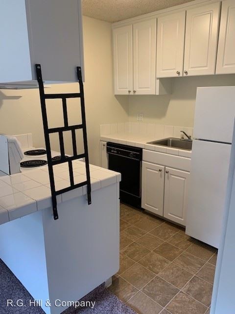 Foto del edificio - 1402 Creekside Dr