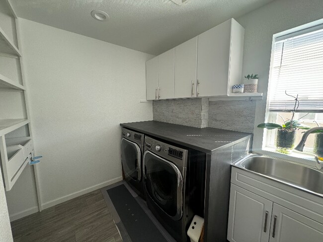 Foto del edificio - 8809 Polka Way