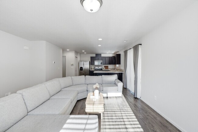 Foto del edificio - 619 NE 137th Ave