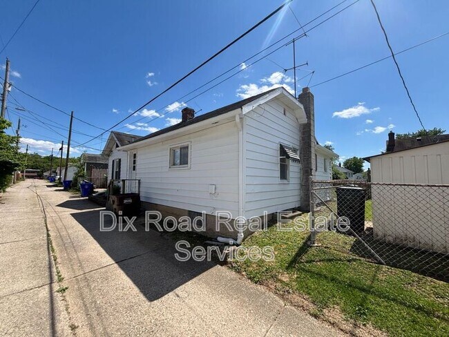 Foto del edificio - 1324 Campbell Ave