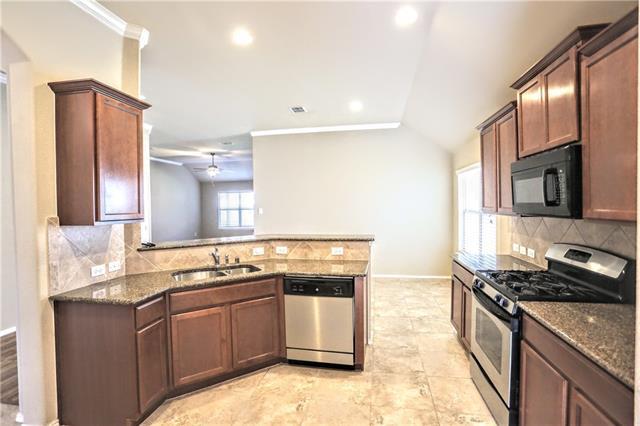 Building Photo - 3425 Twin Pines Dr