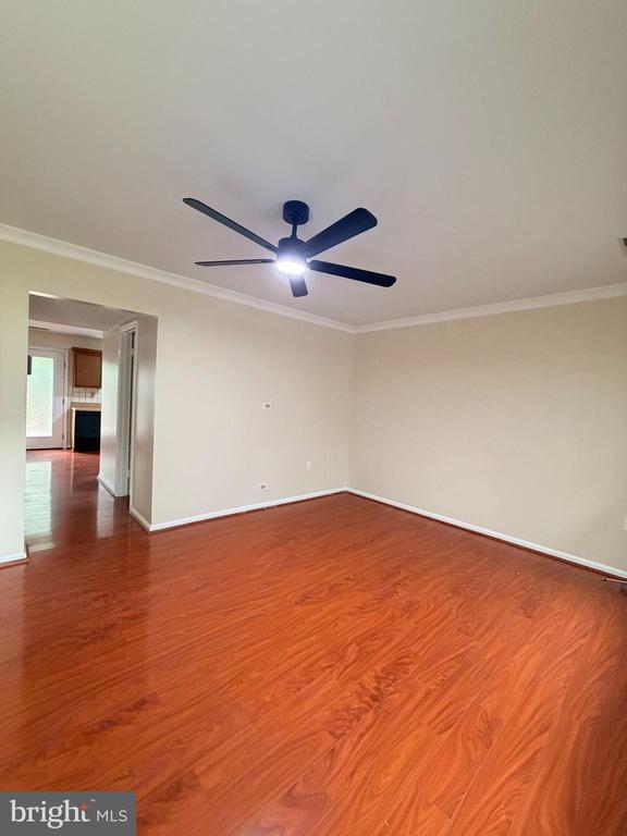 Foto del edificio - 3975 Wintergreen Pl
