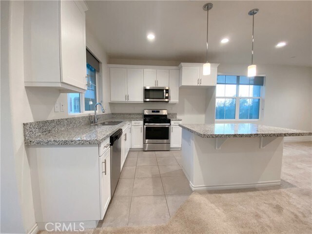Building Photo - 14749 Palmera Ct