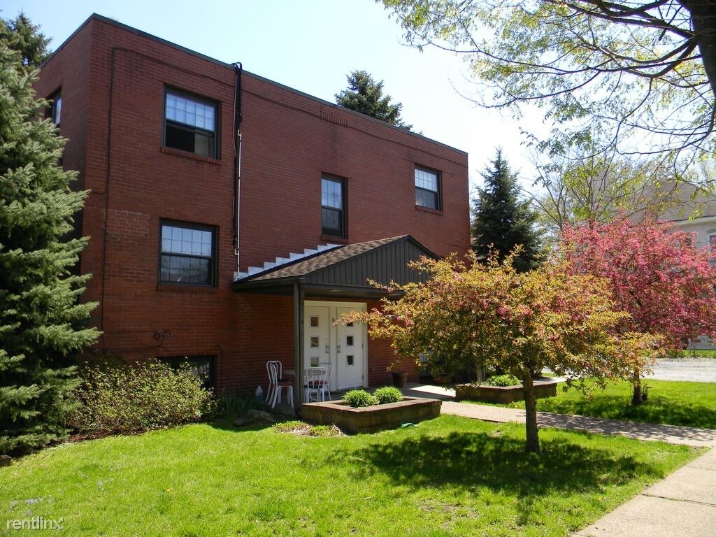 10 Pine St Unit Apt 5, Sewickley, PA 15143 Room for Rent in Sewickley, PA