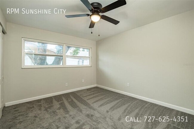 Building Photo - 11145 Bella Loma Dr