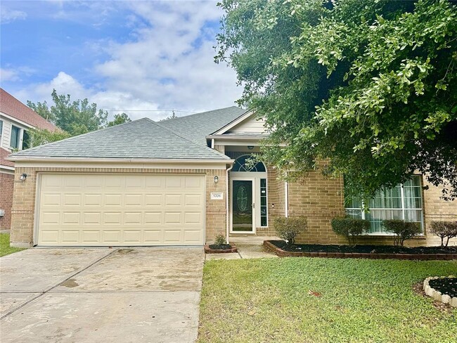 Foto del edificio - 5706 Painted Trail Dr