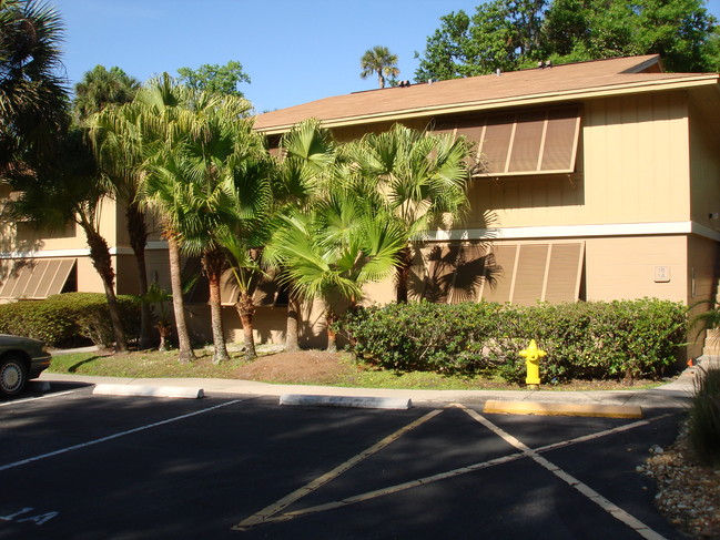 Foto del edificio - 130 Jasmine Woods Ct