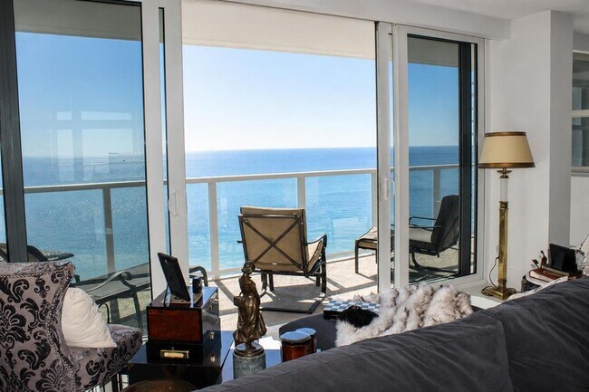 Foto del edificio - 4300 N Ocean Blvd