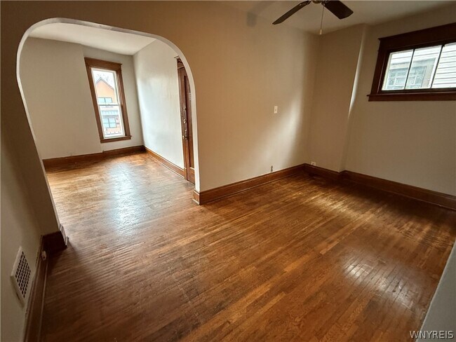 Foto del edificio - 319 Bryant St