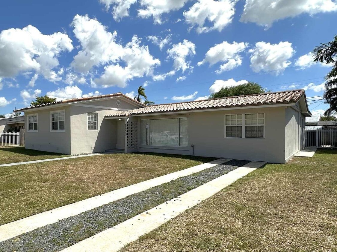 Photo - 8450 Southwest 27th Terrace, Miami, FL 33185 - 4 BR 3 BA single-family home