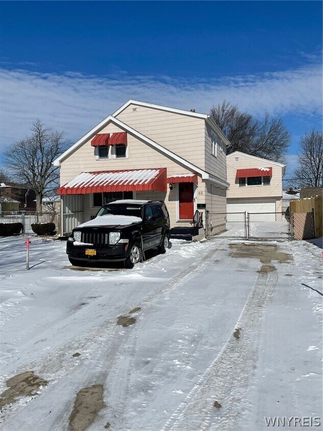 Primary Photo - 65 Woodcrest Dr