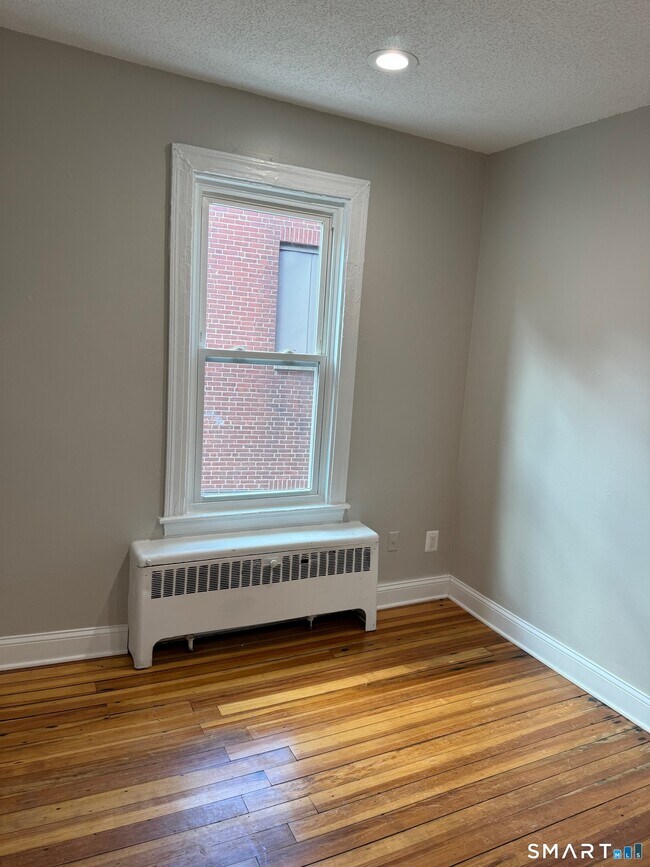 Foto del edificio - 1 Divinity St