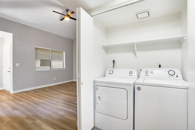 8.jpg - Astero Mesa East