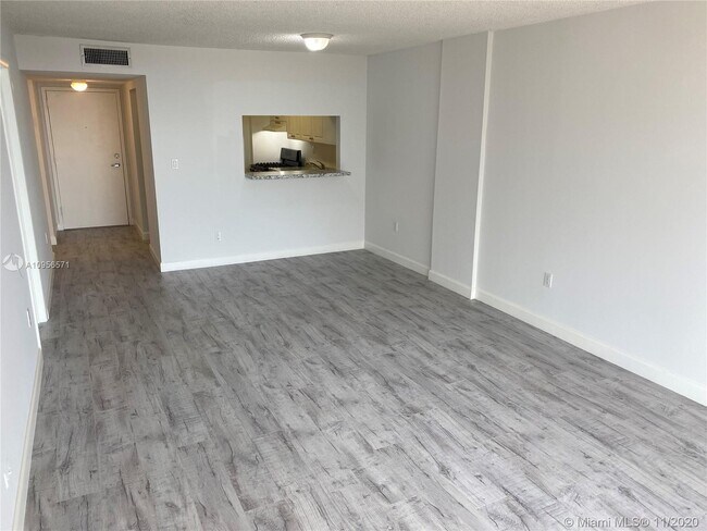 Foto del edificio - 13120 SW 92nd Ave