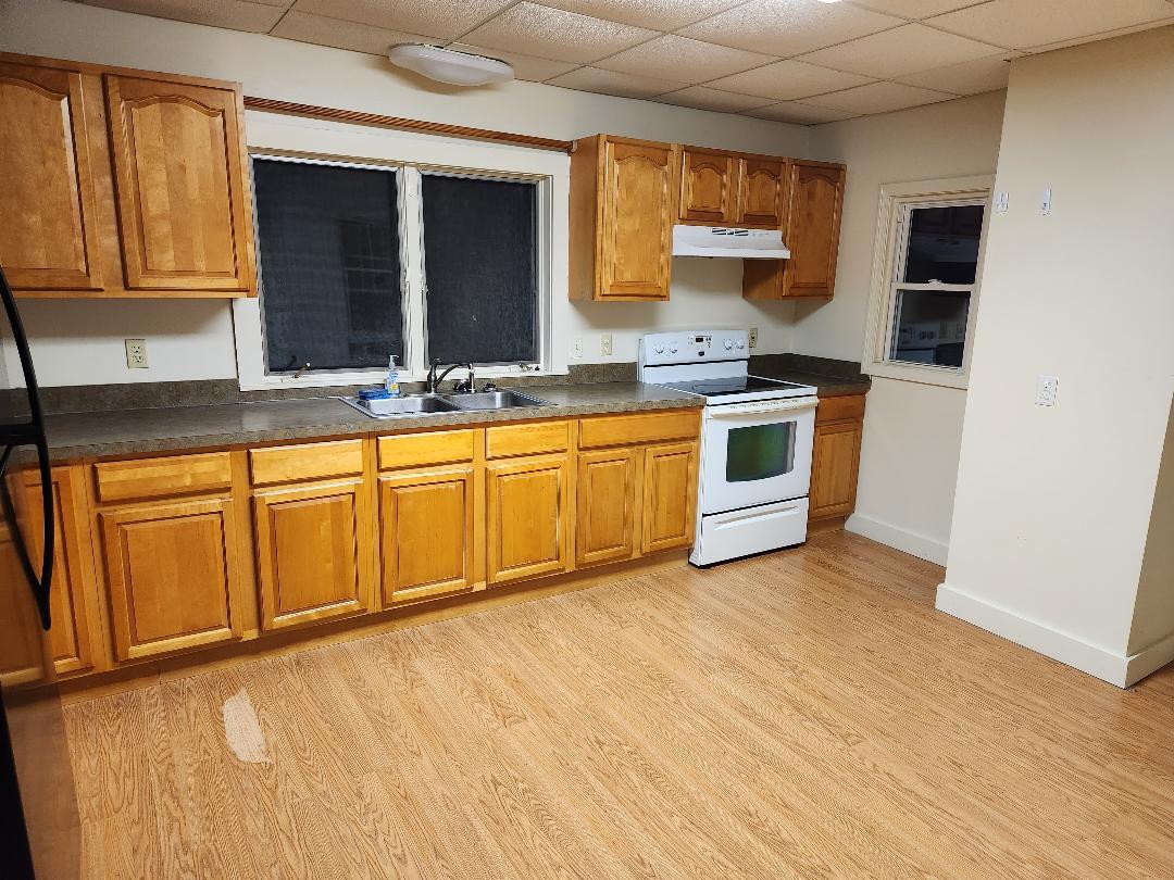 271 Sprague St Unit 2, Portsmouth, RI 02871 Apartments in Portsmouth