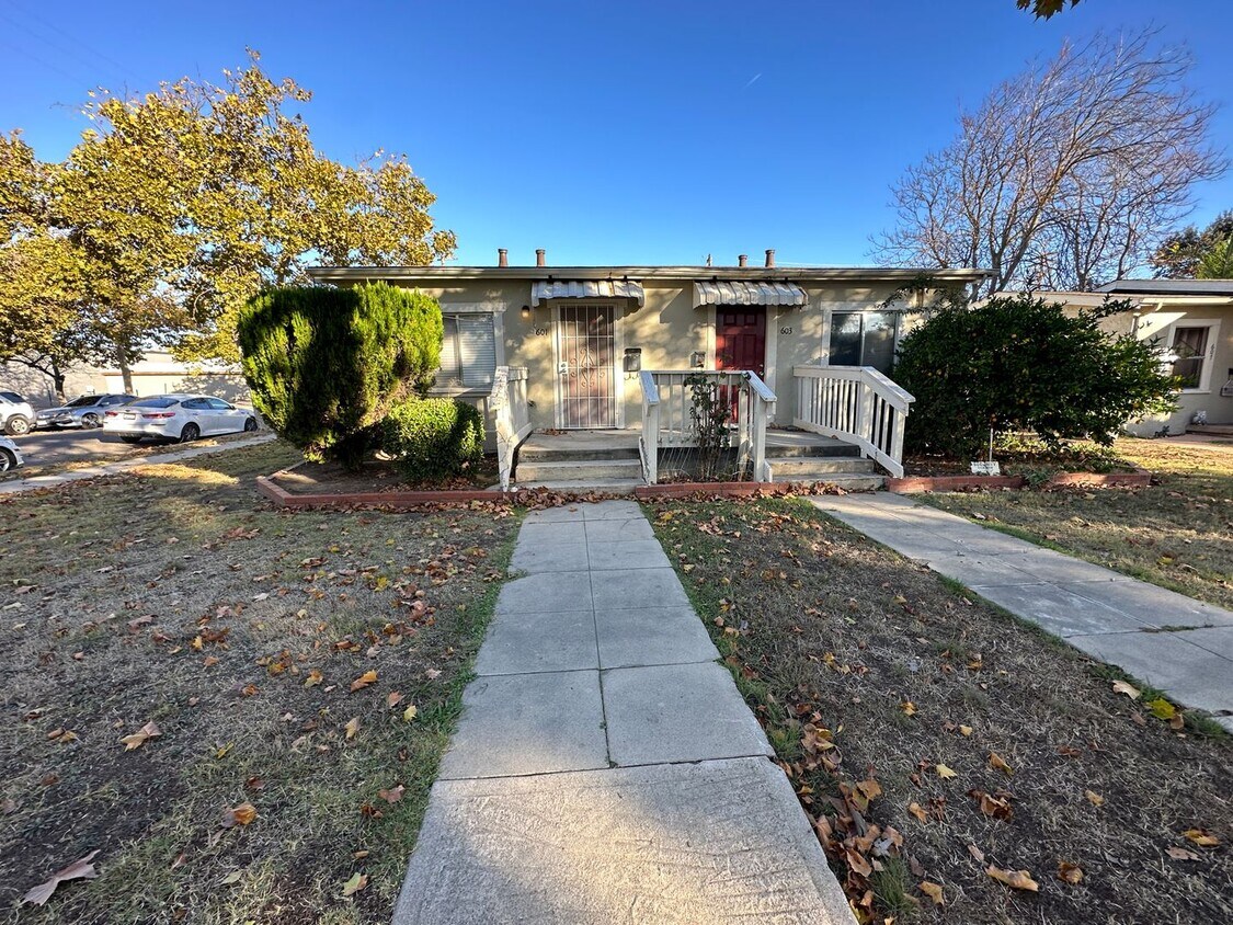 601 Downey Ave Unit 1, Modesto, CA 95354 Room for Rent in Modesto, CA