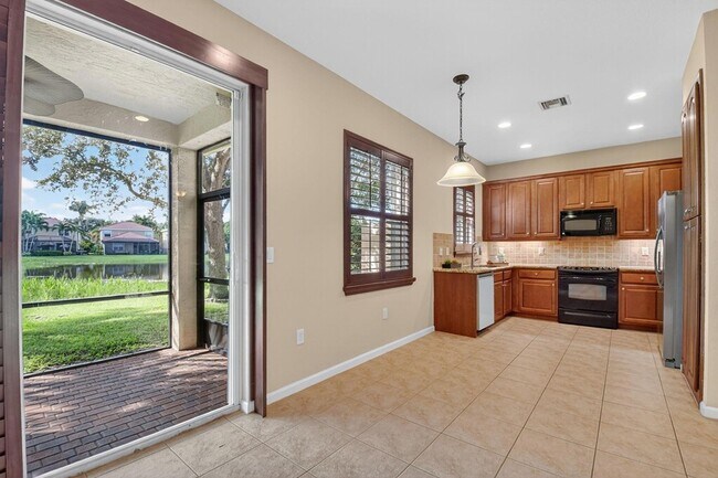 Foto del edificio - 7896 Picklewood Park Dr