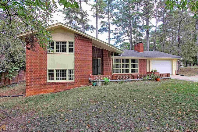 Building Photo - 4080 Rainbow Dr