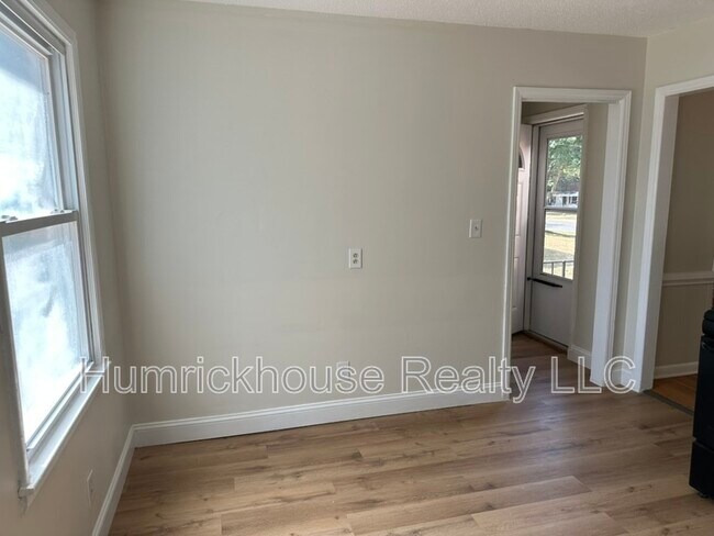 Foto del edificio - 1554 Rolling Meadow Ln